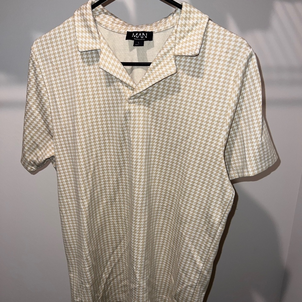 Men’s Large Boohoo Man Tan/White Houndstooth Shirt